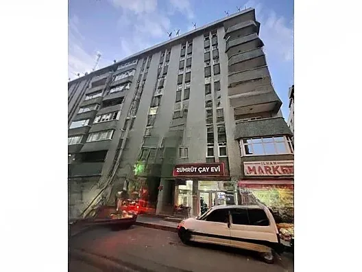 Yakutiye İstasyon'da 3. Kat 180 m² 4+1 Kiralık Daire - Fotoğraf 12