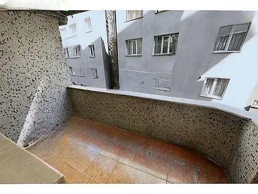Yakutiye İstasyon'da 3. Kat 180 m² 4+1 Kiralık Daire