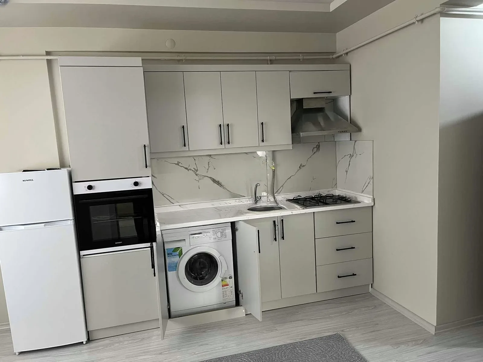 Aziziye Merkez'de Zemin Kat 65 m² 2+0 Satılık Daire