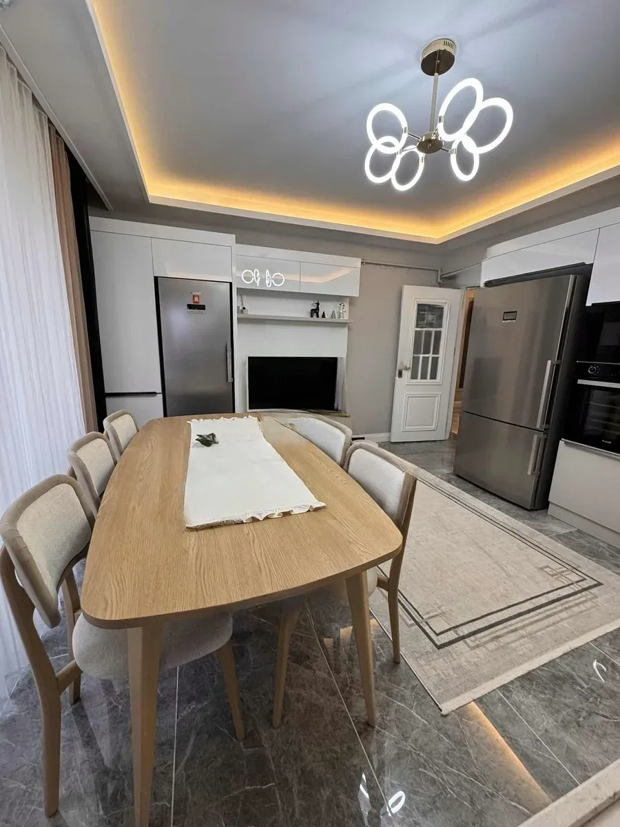 Palandöken Hüseyin Avni Ulaş'ta 2 Yaşında 5. Kat 190 m² 4+1 Satılık Daire