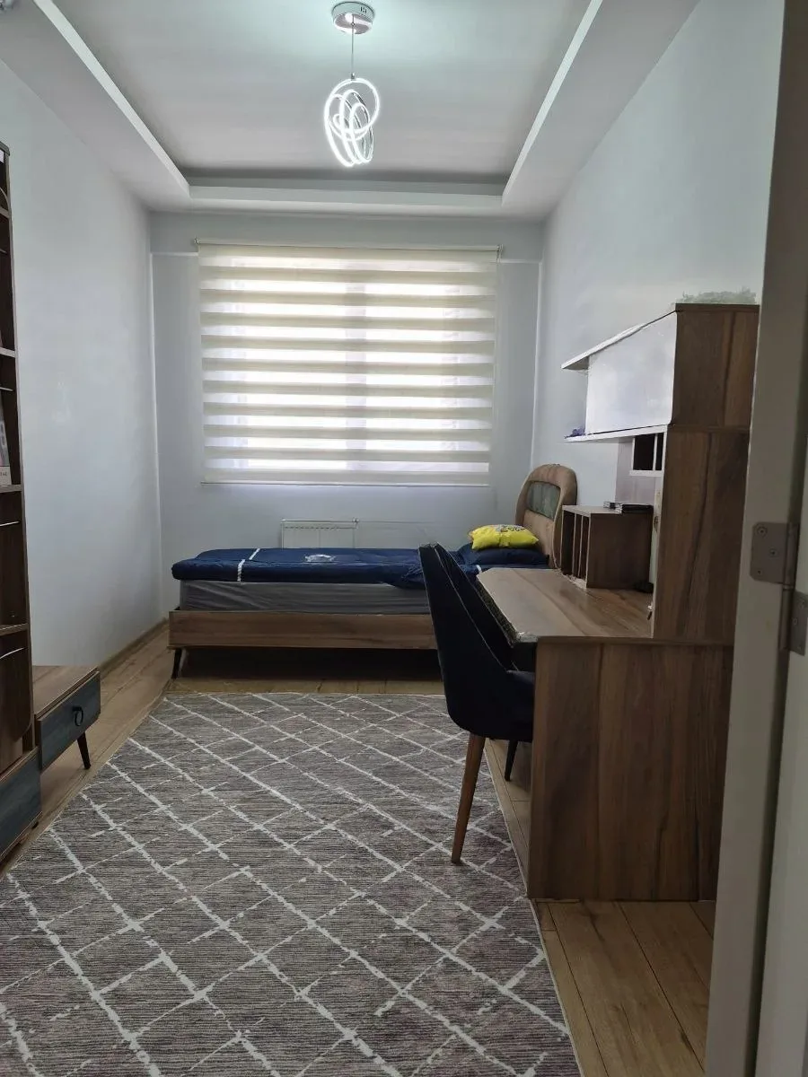 Palandöken Hüseyin Avni Ulaş'ta 5 Yaşında 2. Kat 175 m² 4+1 Satılık Daire