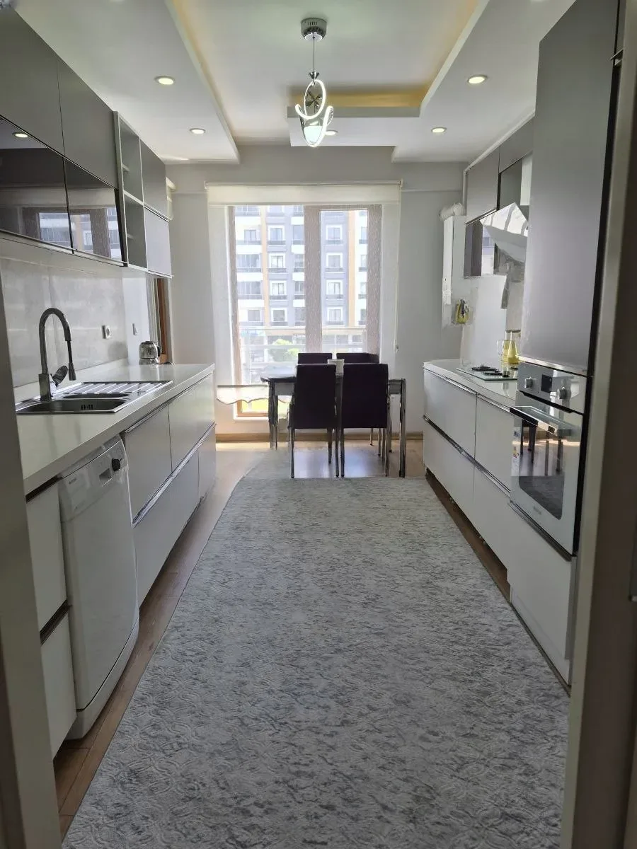 Palandöken Hüseyin Avni Ulaş'ta 5 Yaşında 2. Kat 175 m² 4+1 Satılık Daire - Fotoğraf 6