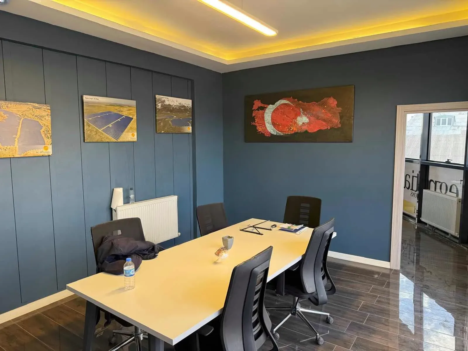 Yakutiye Lalapaşa'da 3 Yaşında 2. Kat 90 m² Kiralık İş Yeri