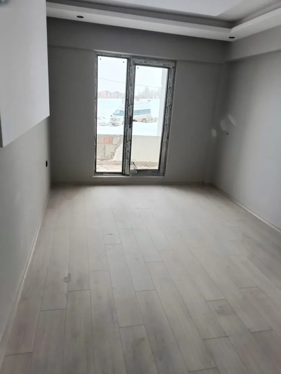 Palandöken Müftü Solakzade'de Giriş Katı 140 m² 3+1 Kiralık Daire - Fotoğraf 6