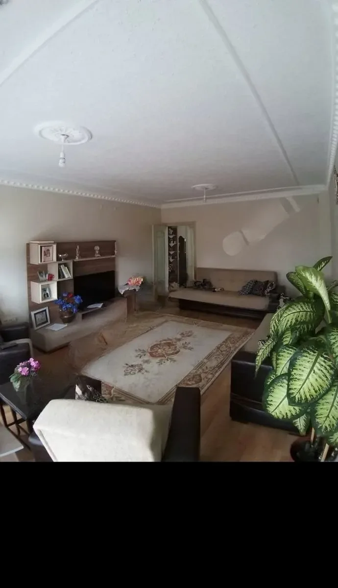 Palandöken Abdurrahman Gazi'de 5 Yaşında 1. Kat 145 m² 3+1 Kiralık Daire