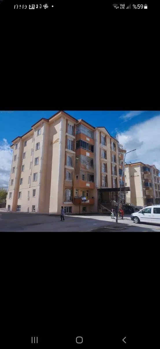 Yakutiye Terminal'da 2. Kat 165 m² 3+1 Satılık Daire