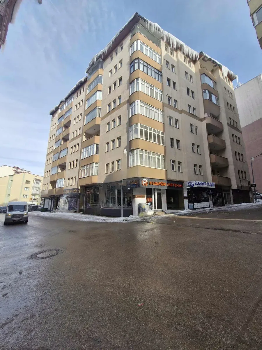 Yakutiye Lalapaşa'da 170 m² Satılık Daire