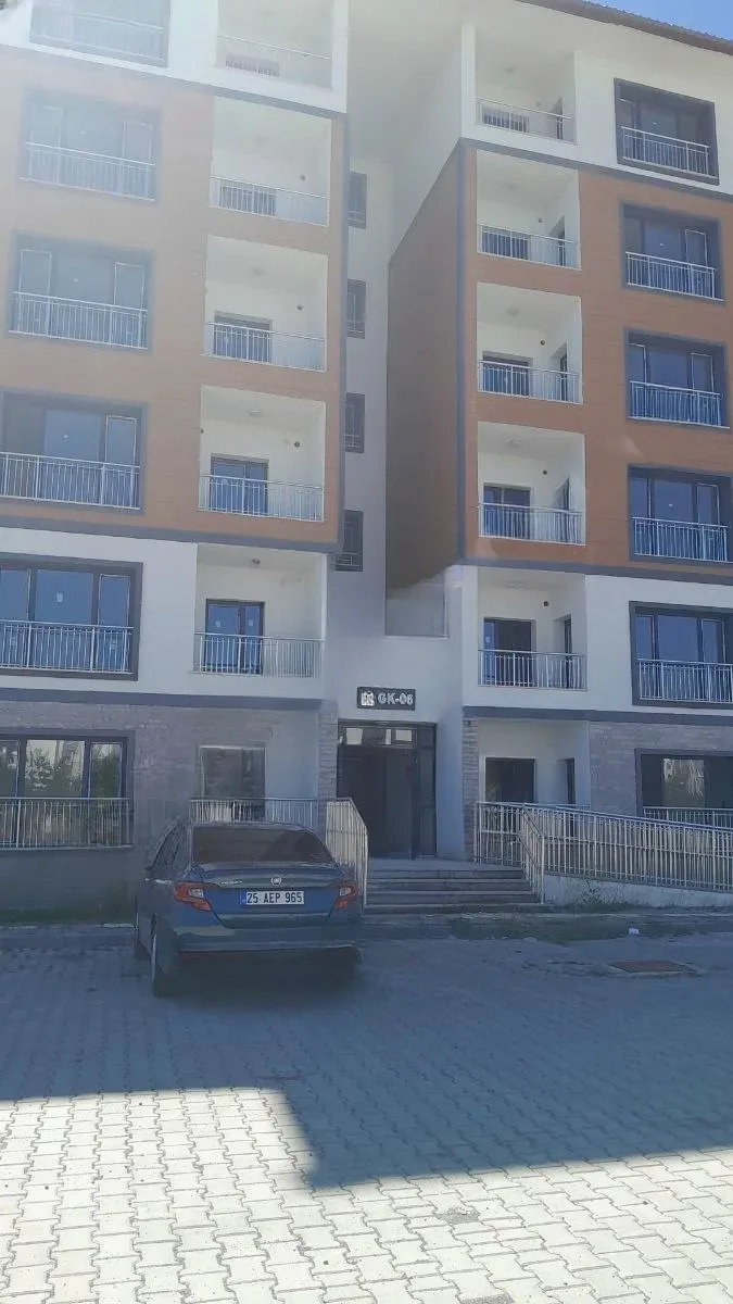 Aziziye Merkez'de 1. Kat 87 m² 2+1 Kiralık Daire