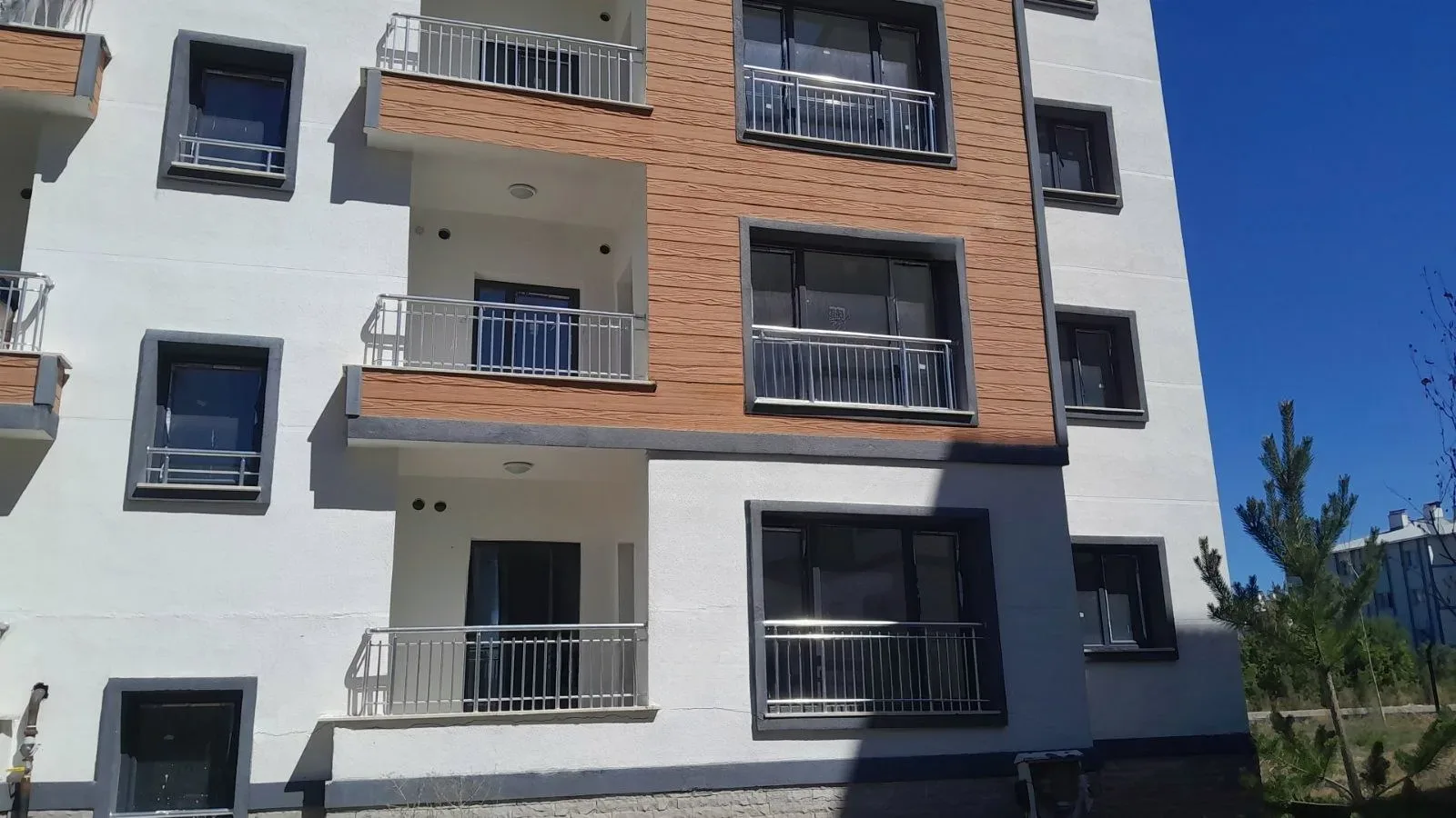 Aziziye Merkez'de 1. Kat 87 m² 2+1 Kiralık Daire