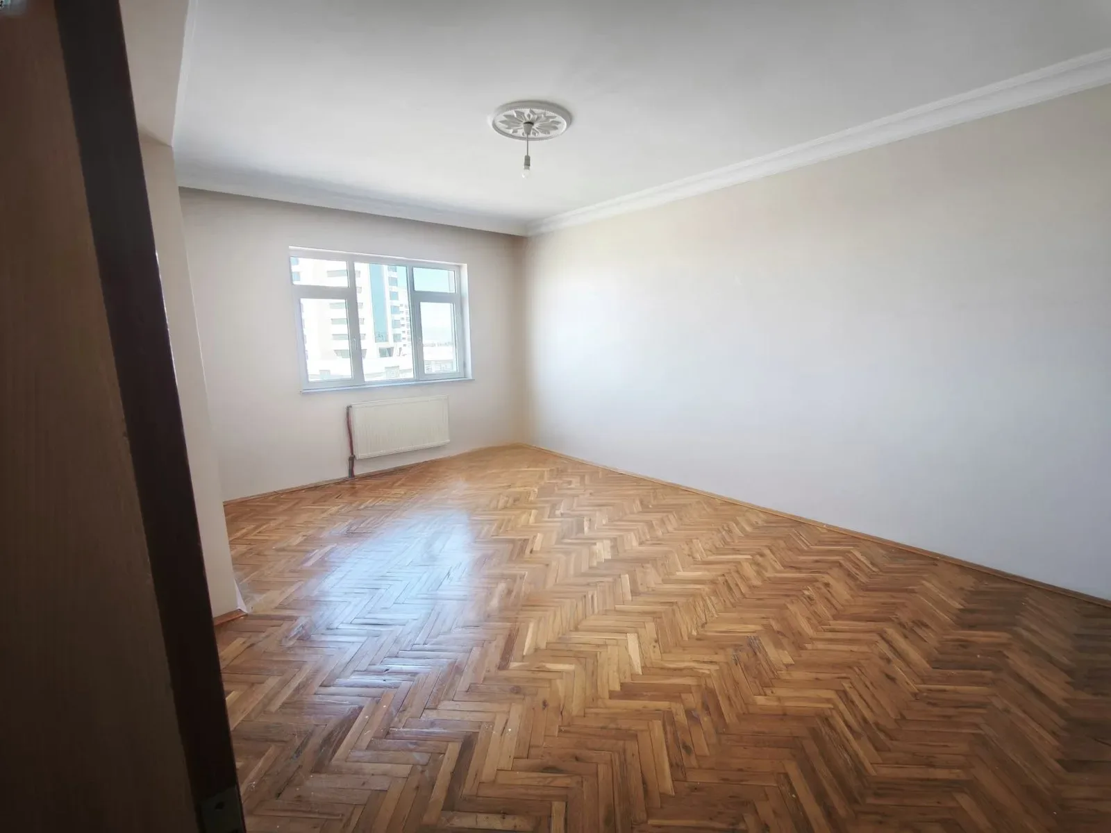 Palandöken Hüseyin Avni Ulaş'ta 3. Kat 200 m² 3+1 Kiralık Daire - Fotoğraf 10