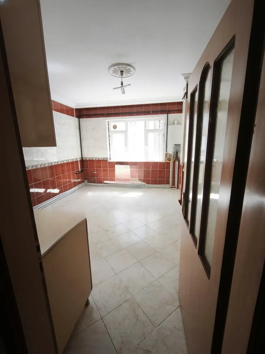 Palandöken Hüseyin Avni Ulaş'ta 3. Kat 200 m² 3+1 Kiralık Daire