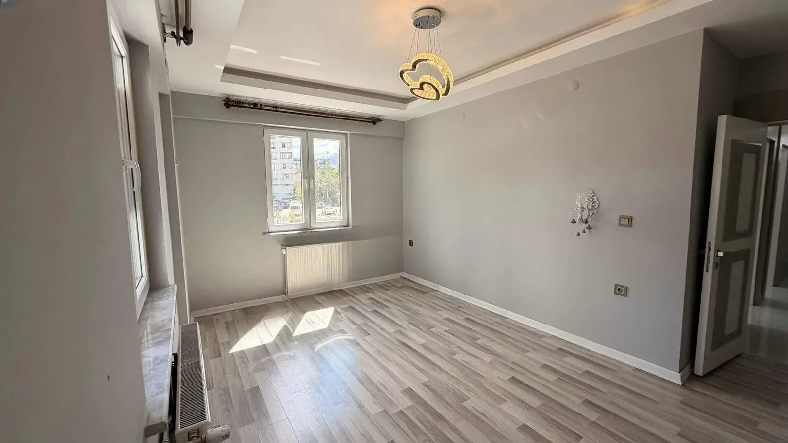 Yakutiye İstasyon'da 3. Kat 195 m² 4+1 Satılık Daire - Fotoğraf 8