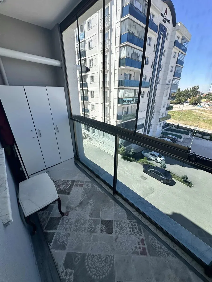 Yakutiye Terminal'da 5 Yaşında 3. Kat 150 m² 3+1 Satılık Villa - Fotoğraf 15