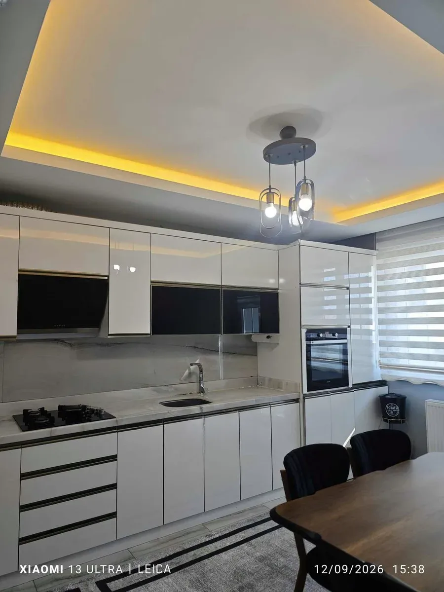 Yakutiye Terminal'da 5 Yaşında 3. Kat 150 m² 3+1 Satılık Villa