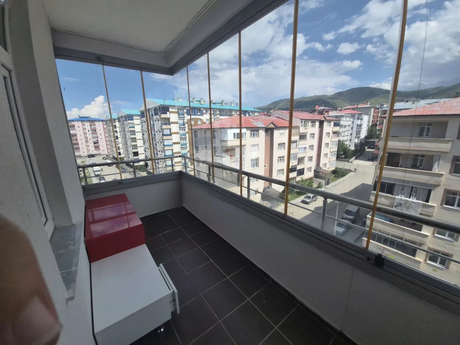 Palandöken Yunusemre'de 5. Kat 200 m² 4+1 Satılık Daire - Fotoğraf 10