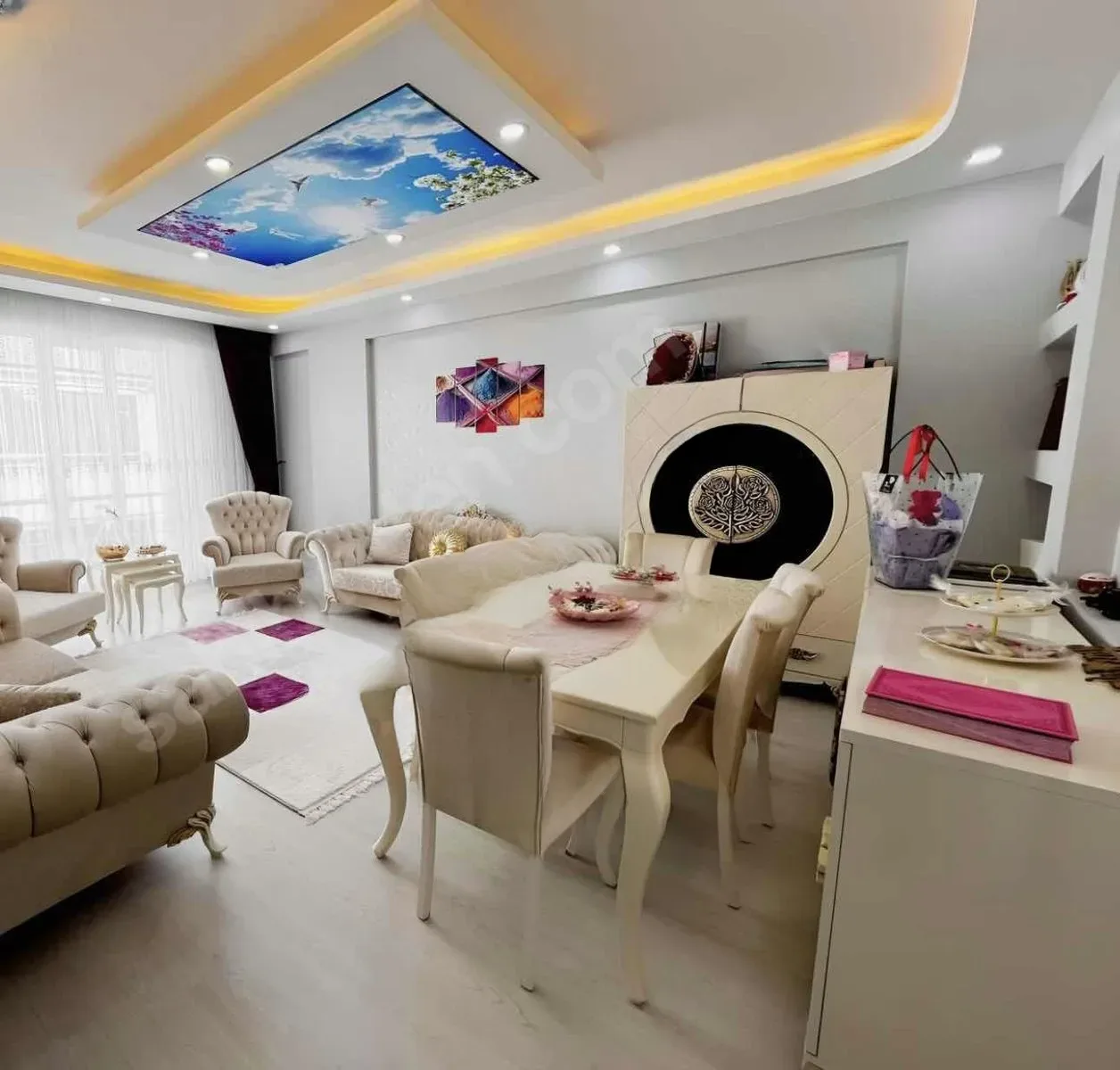 Aziziye Merkez'de 5 Yaşında 2. Kat 145 m² 3+1 Satılık Daire