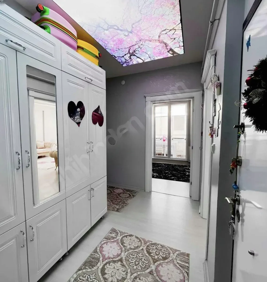 Aziziye Merkez'de 5 Yaşında 2. Kat 145 m² 3+1 Satılık Daire