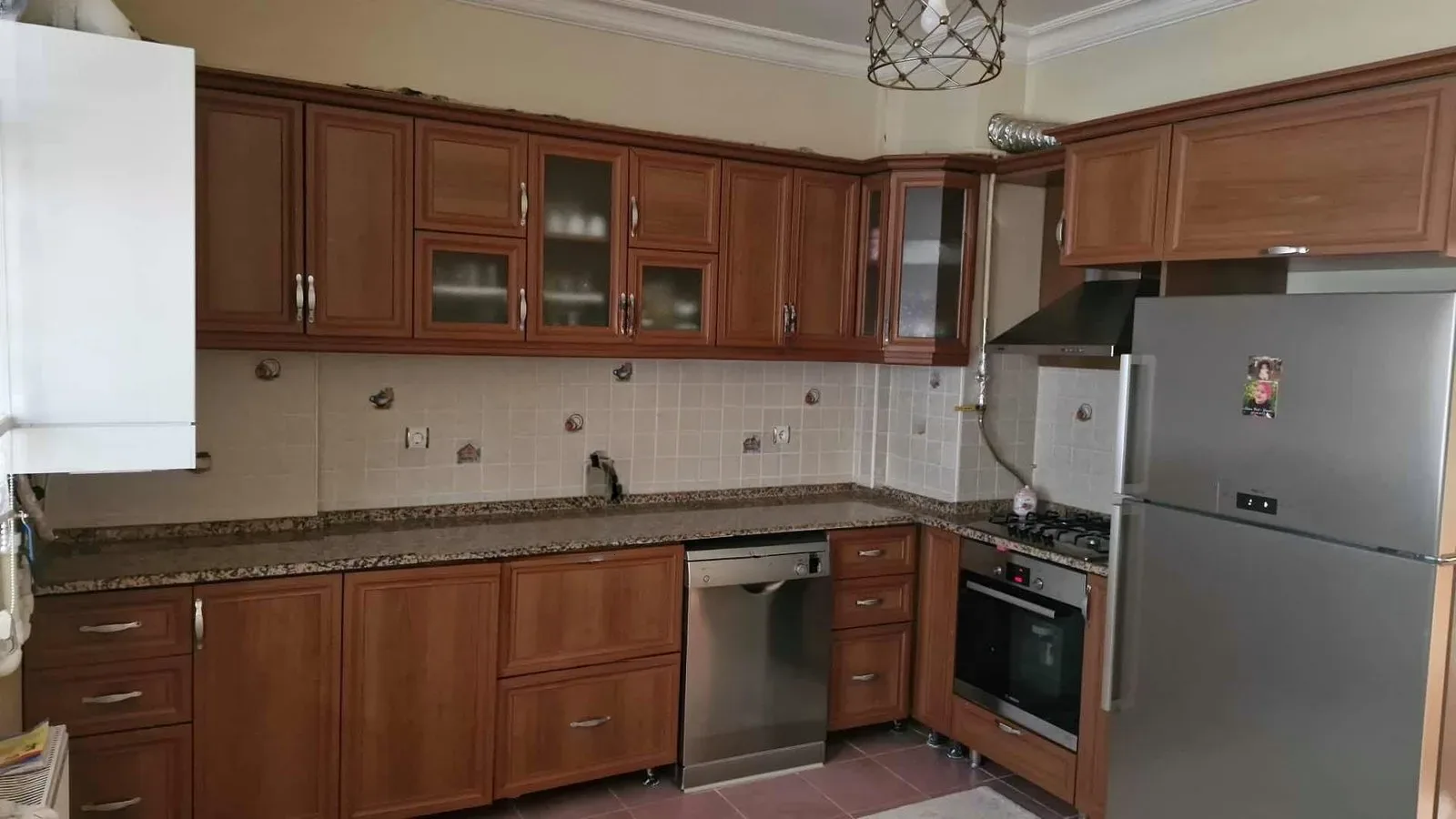 Yakutiye Terminal'da 2. Kat 200 m² 3+1 Satılık Daire - Fotoğraf 6