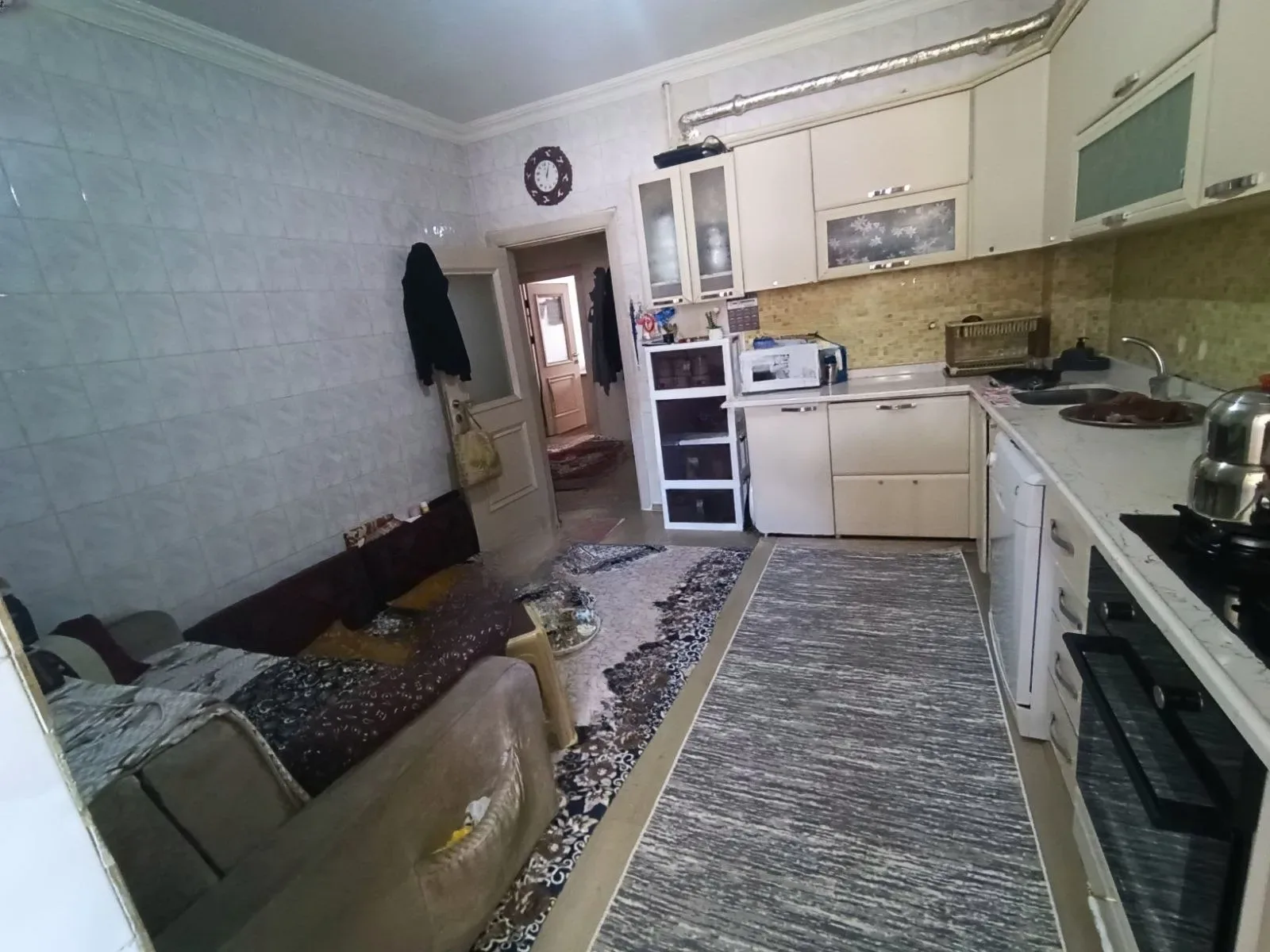 Palandöken Müftü Solakzade'de Bodrum Kat 150 m² 3+1 Satılık Daire