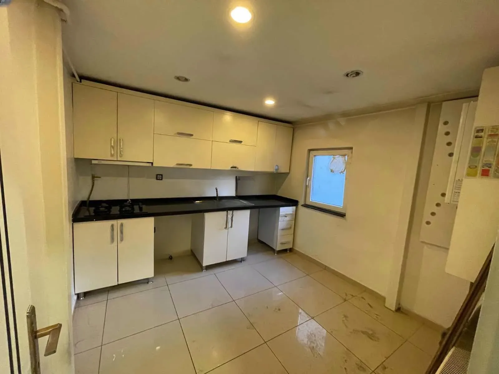 Yakutiye Lalapaşa'da 1. Kat 200 m² Kiralık İş Yeri - Fotoğraf 14