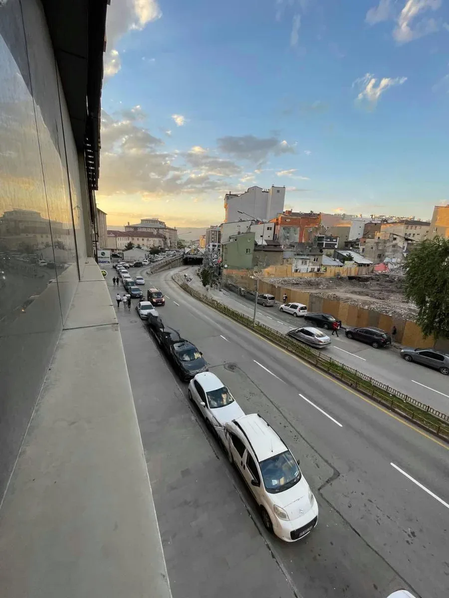 Yakutiye Lalapaşa'da 1. Kat 200 m² Kiralık İş Yeri - Fotoğraf 18