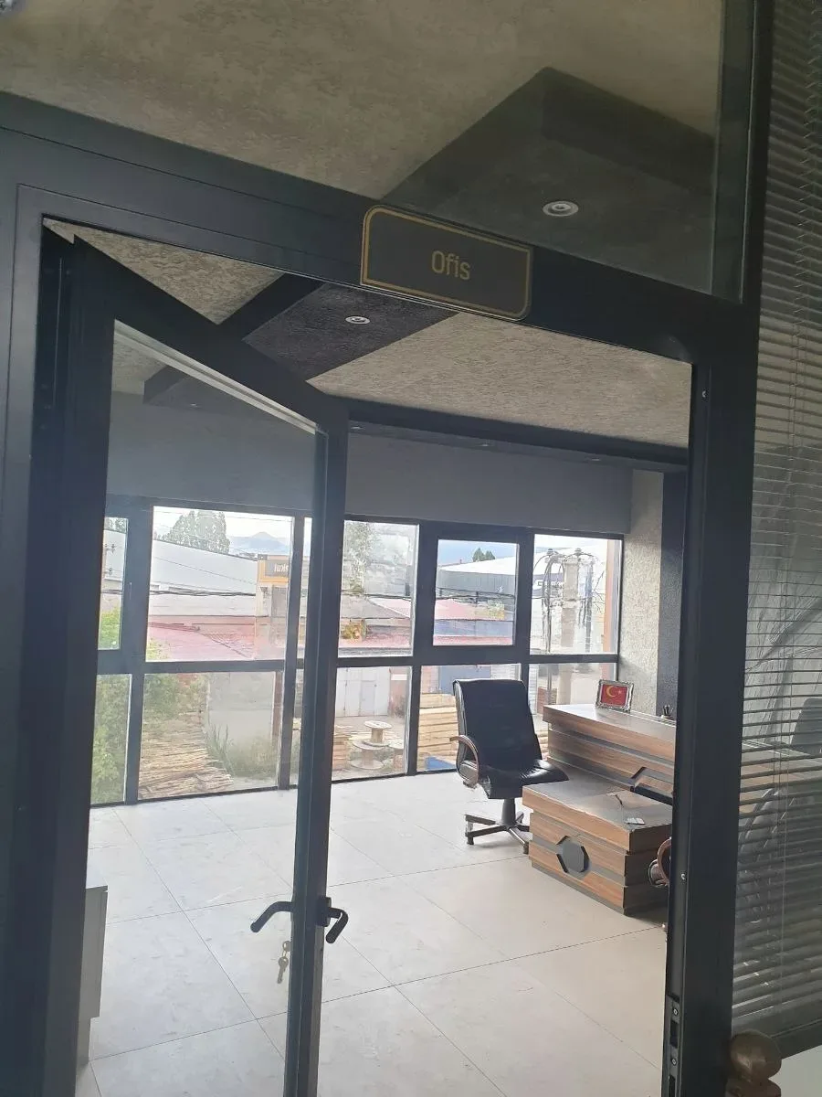 Yakutiye Terminal'da 1 Yaşında 740 m² Satılık İş Yeri - Fotoğraf 9