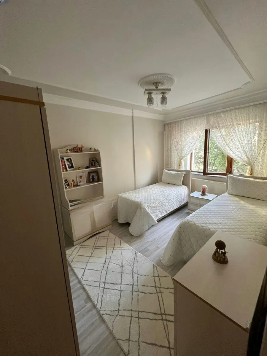 Palandöken Adnan Menderes'te 1. Kat 180 m² 3+1 Satılık Daire - Fotoğraf 17