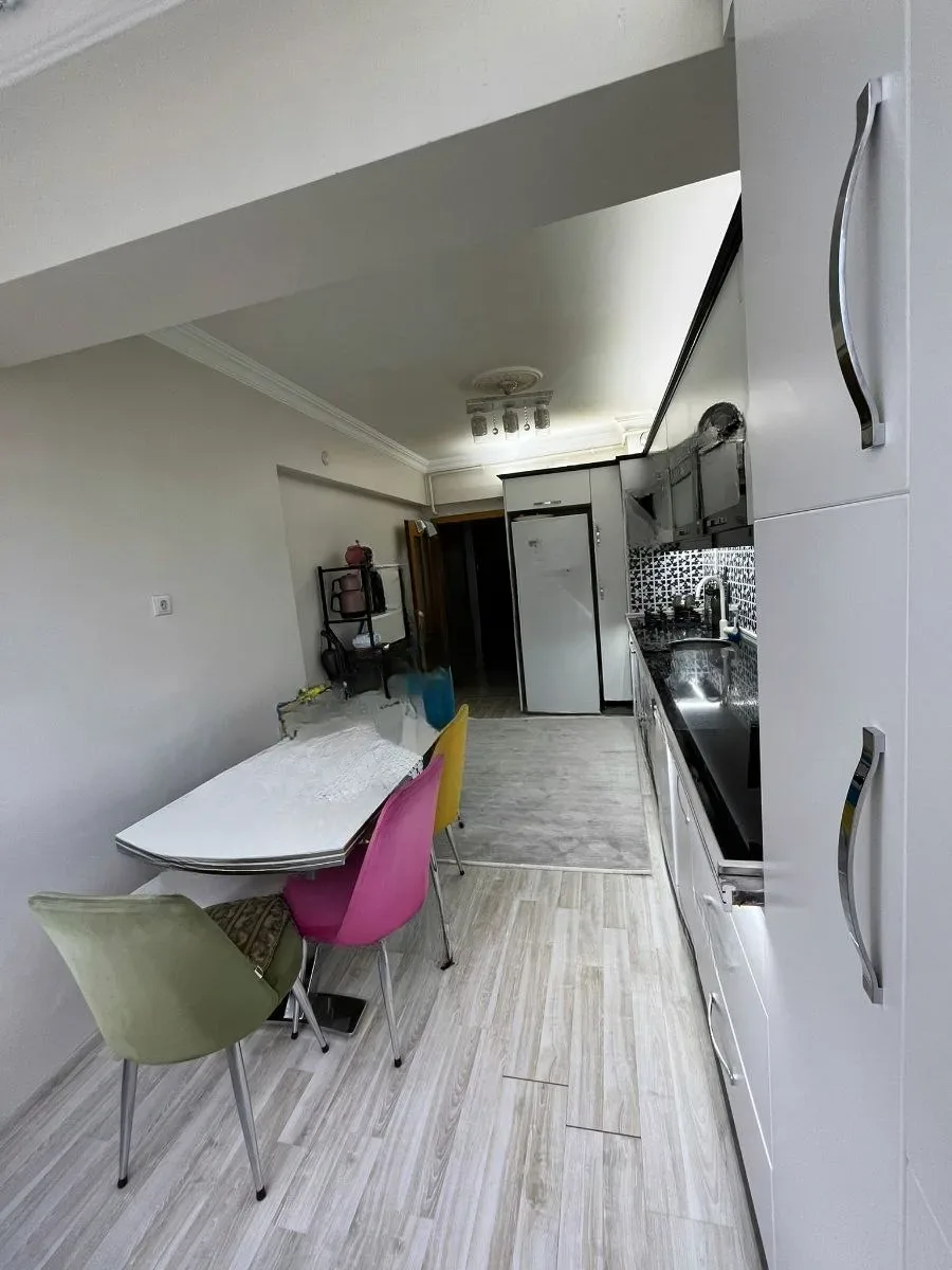 Palandöken Adnan Menderes'te 1. Kat 180 m² 3+1 Satılık Daire - Fotoğraf 9