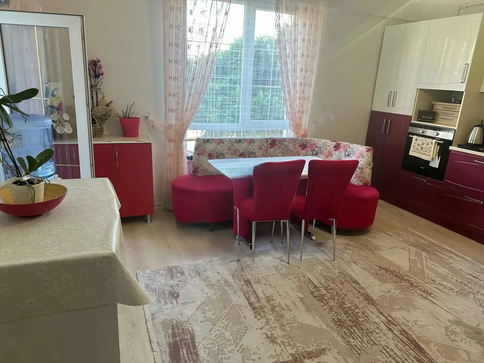 Aziziye Merkez'de 1. Kat 190 m² 4+1 Satılık Daire