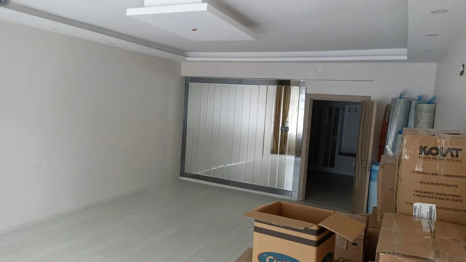 Palandöken Yunusemre'de 3. Kat 180 m² 3+1 Satılık Daire - Fotoğraf 18