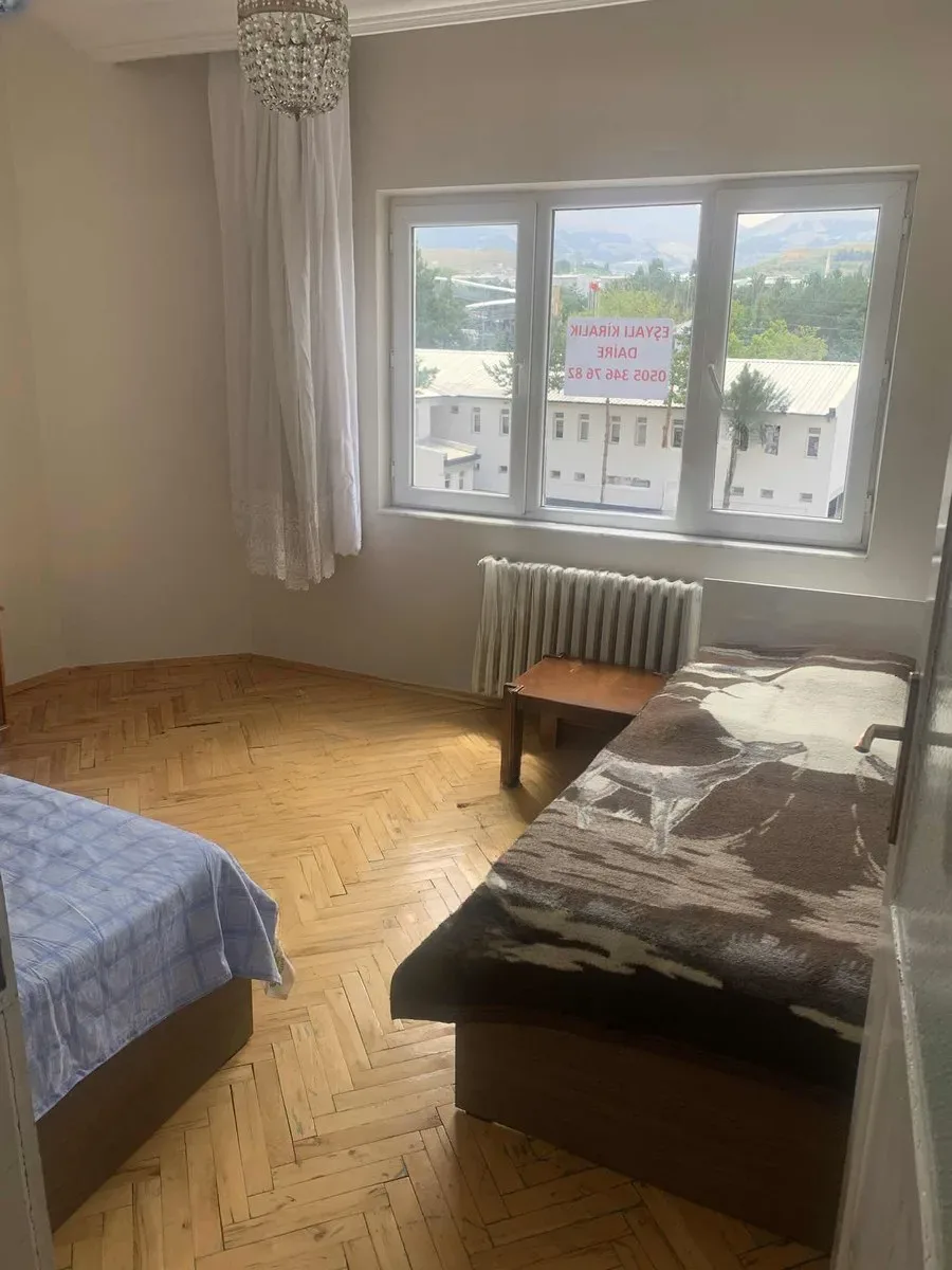 Yakutiye Lalapaşa'da 4. Kat 180 m² 2+1 Kiralık Villa