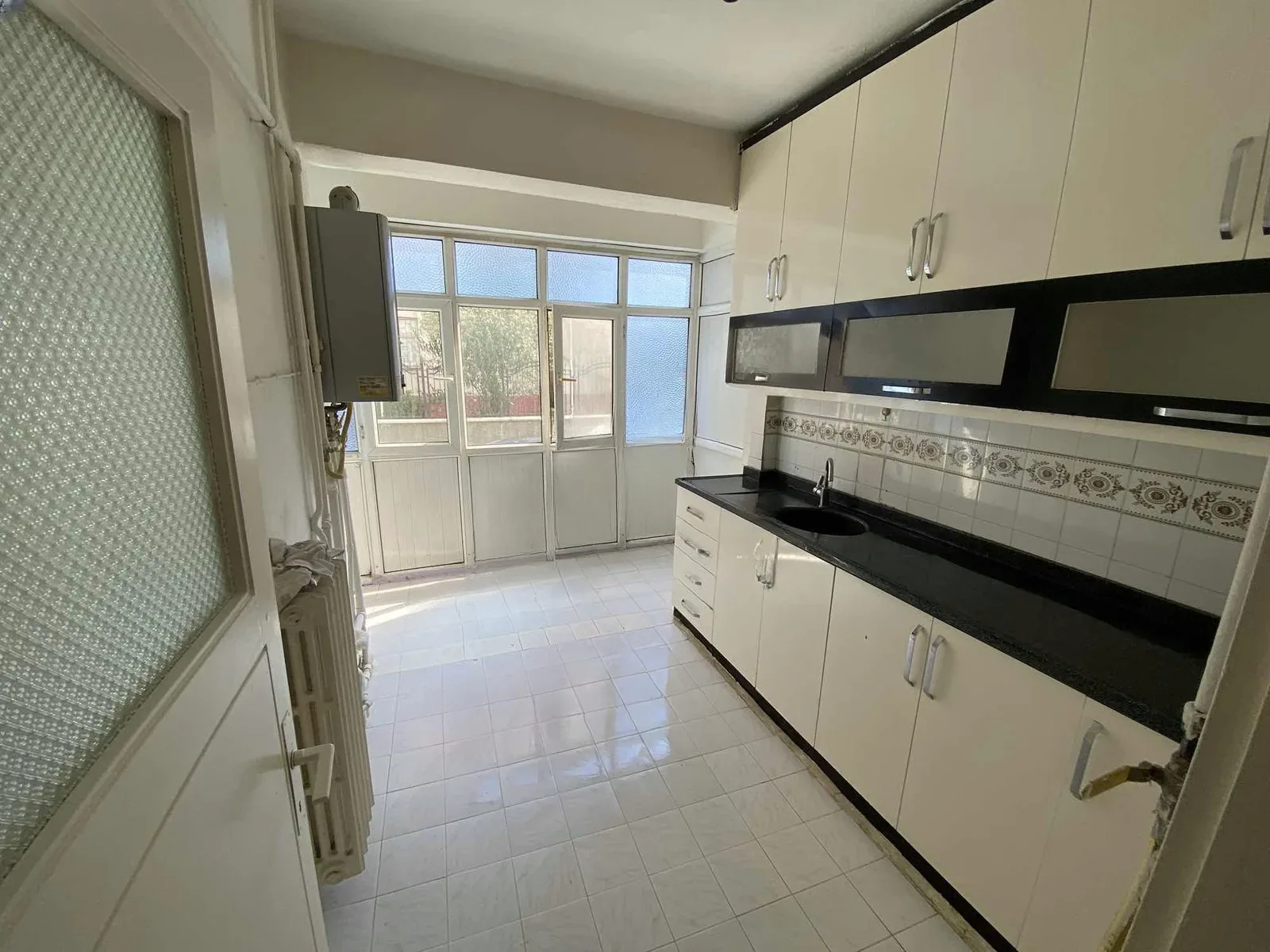 Yakutiye Lalapaşa'da 1. Kat 130 m² Kiralık Daire - Fotoğraf 8