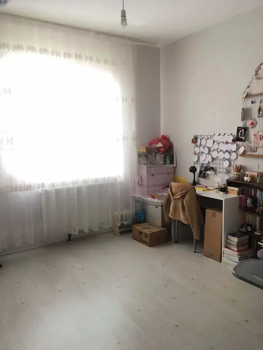 Palandöken Yunusemre'de 165 m² Kiralık Daire - Fotoğraf 16