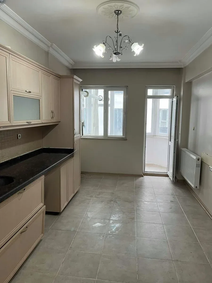 Yakutiye Lalapaşa'da 220 m² Kiralık Daire