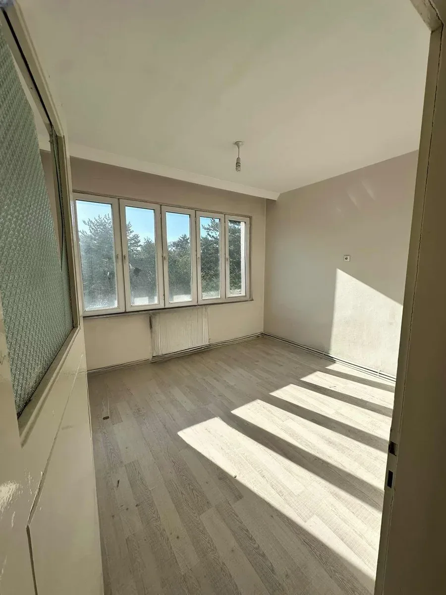 Yakutiye Lalapaşa'da 100 m² Kiralık Daire - 3