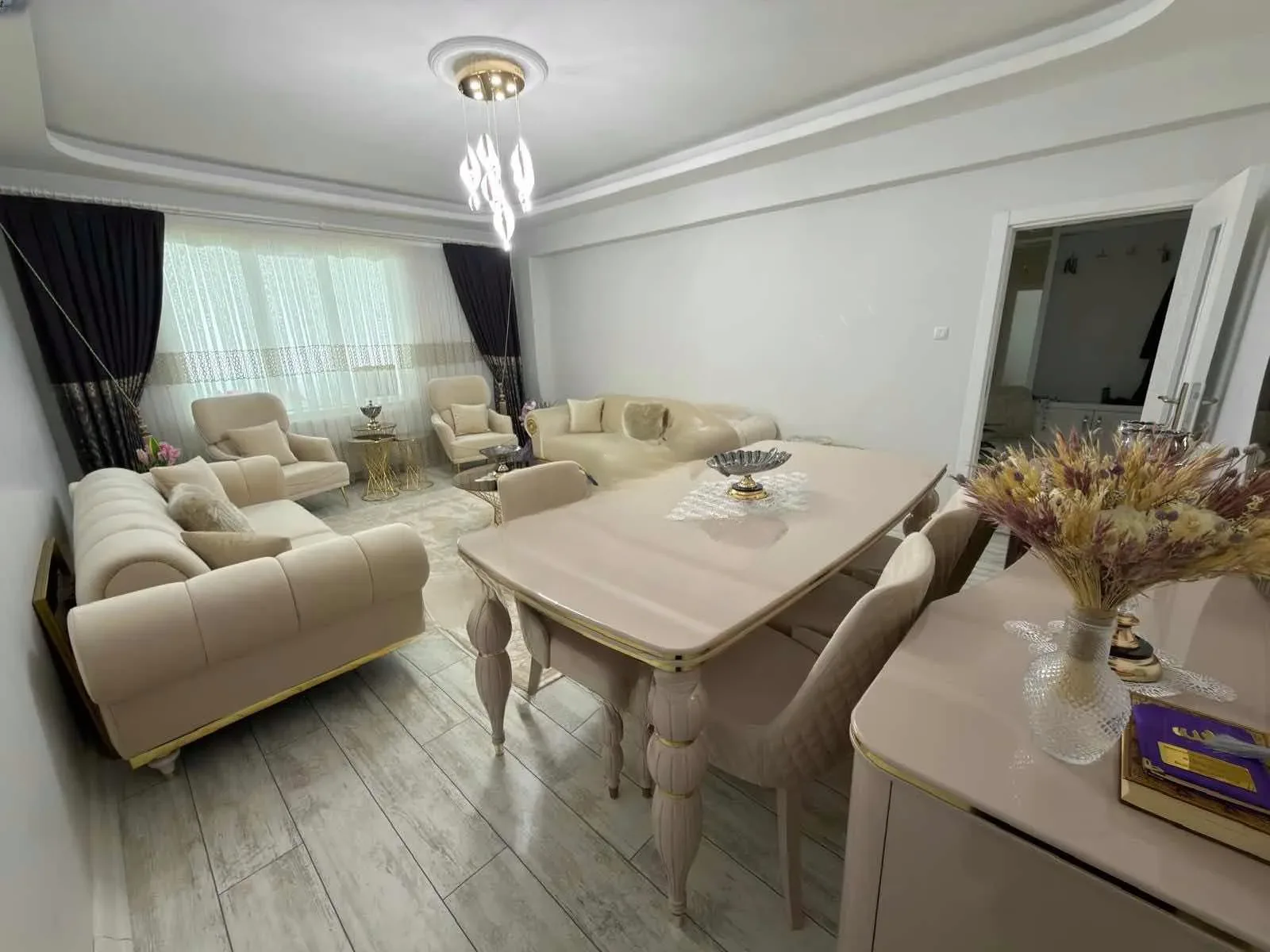 Aziziye Merkez'de 155 m² Satılık Daire