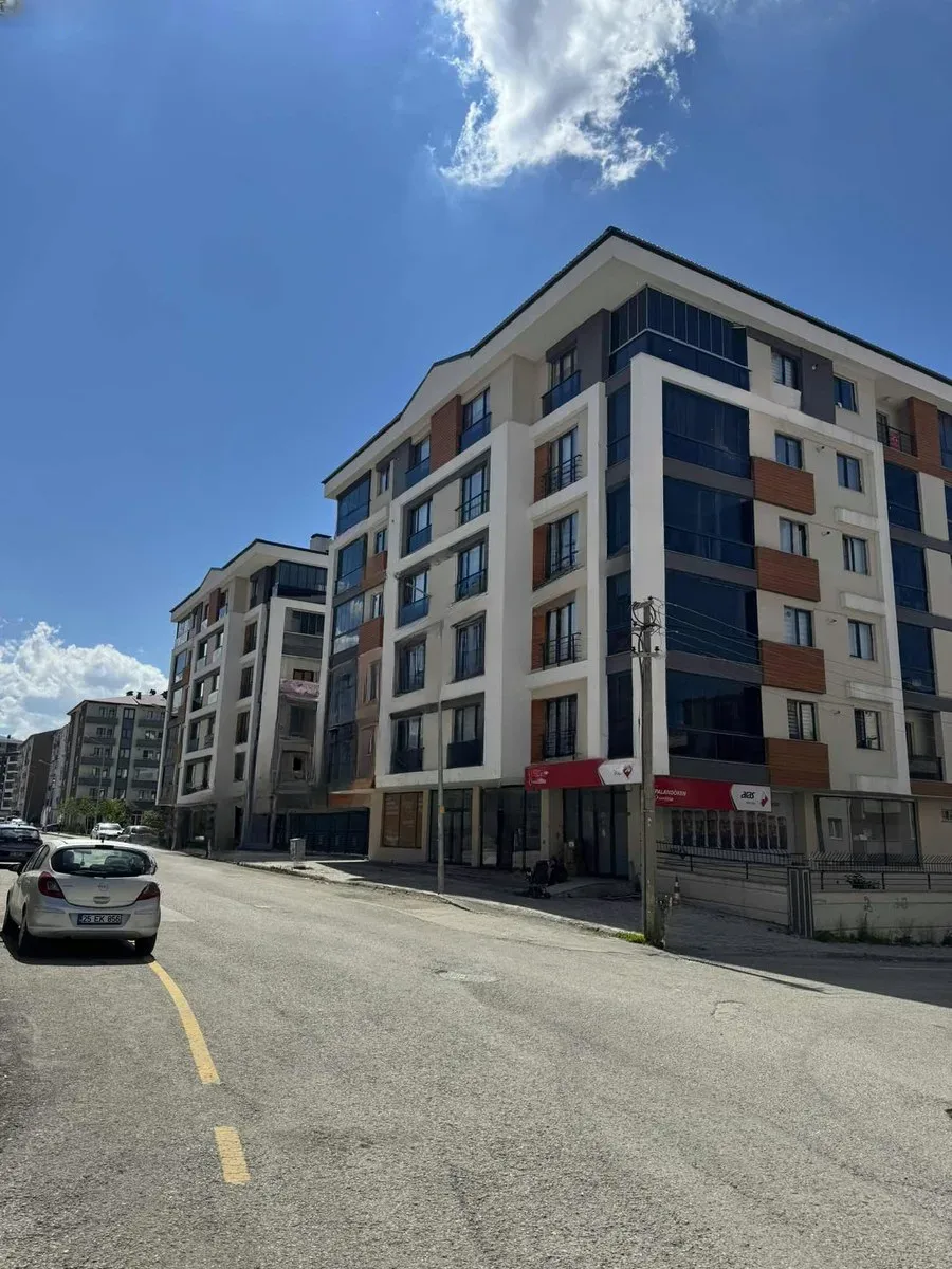 Palandöken Hüseyin Avni Ulaş'ta 165 m² Satılık Daire