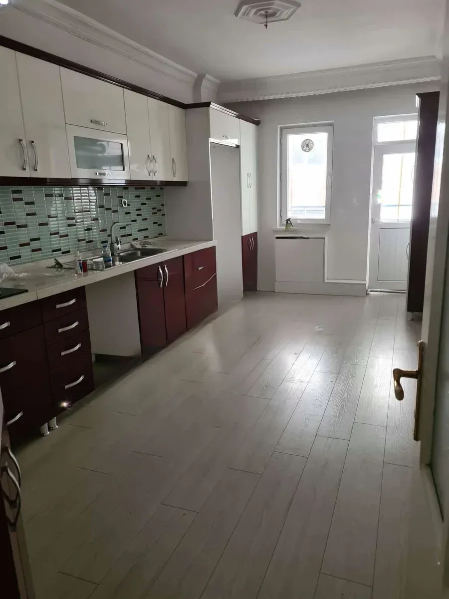 Yakutiye Lalapaşa'da 210 m² Satılık Daire - Fotoğraf 2