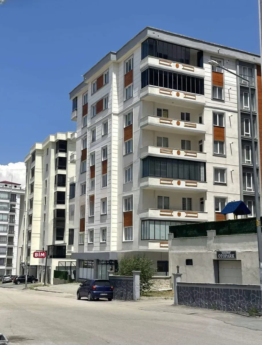 Palandöken Hüseyin Avni Ulaş'ta 150 m² Satılık Daire