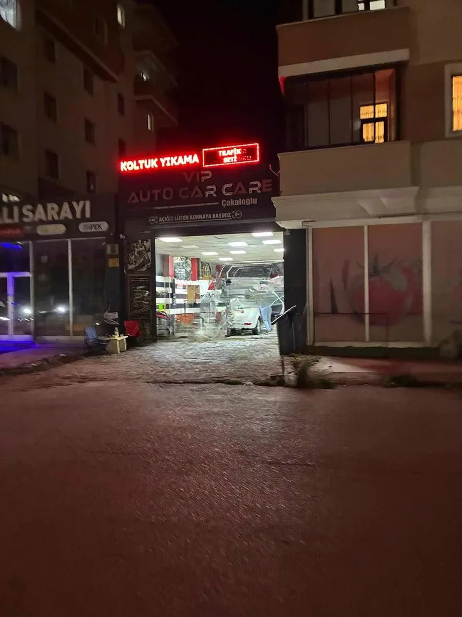 Yakutiye İstasyon'da 100 m² Satılık İş Yeri - 1