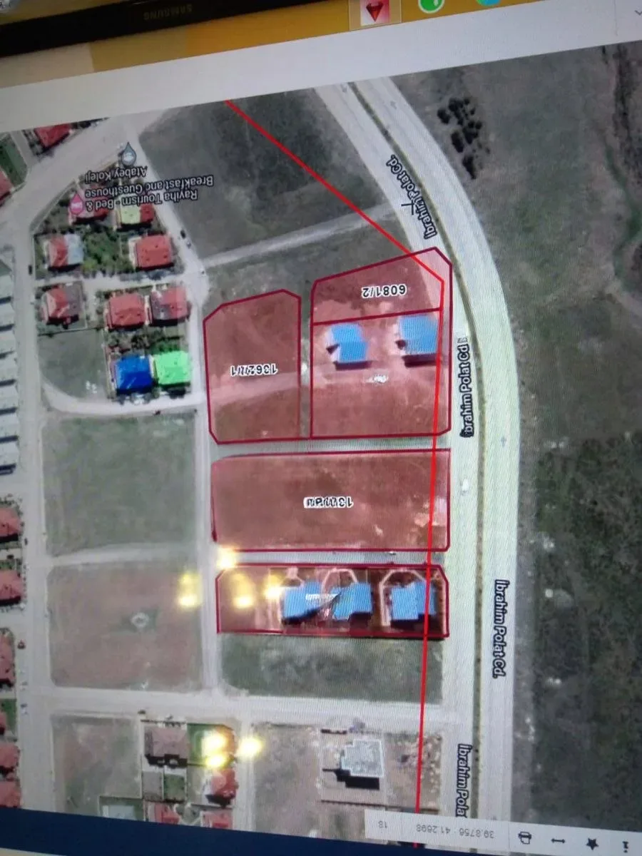 Palandöken Yunusemre'de 1860 m² Satılık Arsa - 3