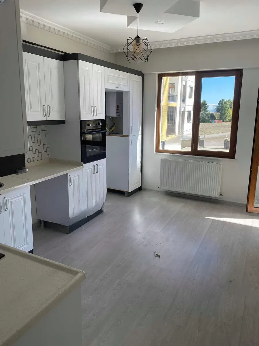 Palandöken Yunusemre'de 130 m² Kiralık Daire - 1