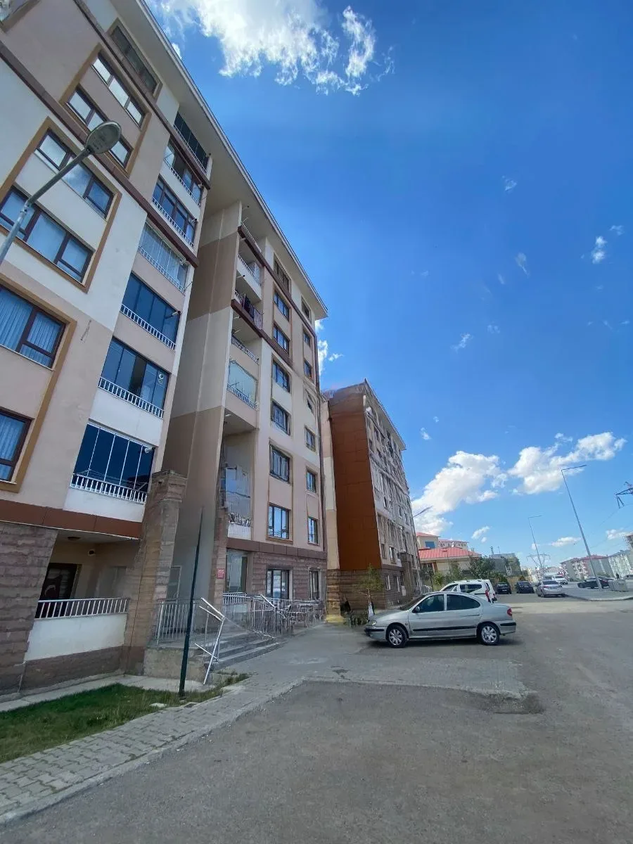 Palandöken Hüseyin Avni Ulaş'ta 130 m² Satılık Daire - 4