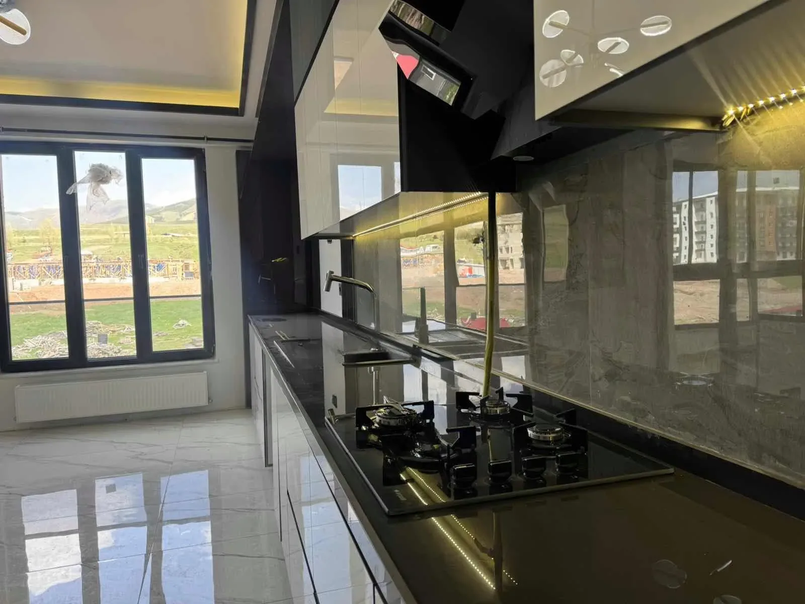 Palandöken Müftü Solakzade'de 192 m² Satılık Daire - Fotoğraf 17