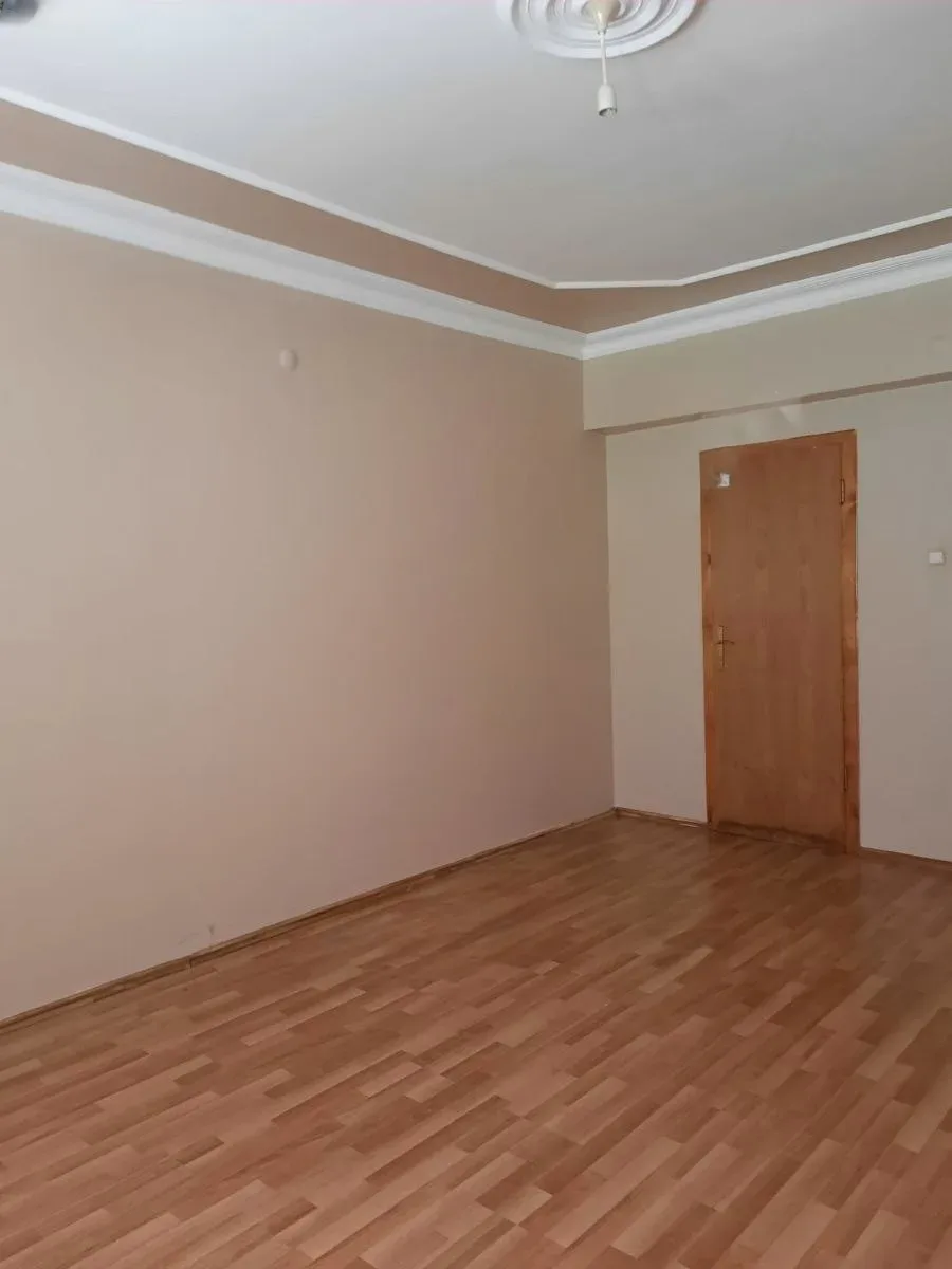 Yakutiye Lalapaşa'da 200 m² Kiralık Daire - 3