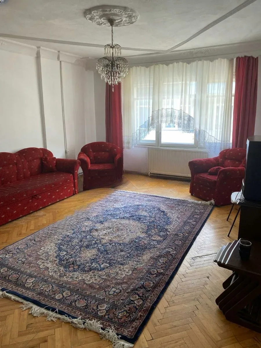 Yakutiye Lalapaşa'da 140 m² Kiralık Villa - 1
