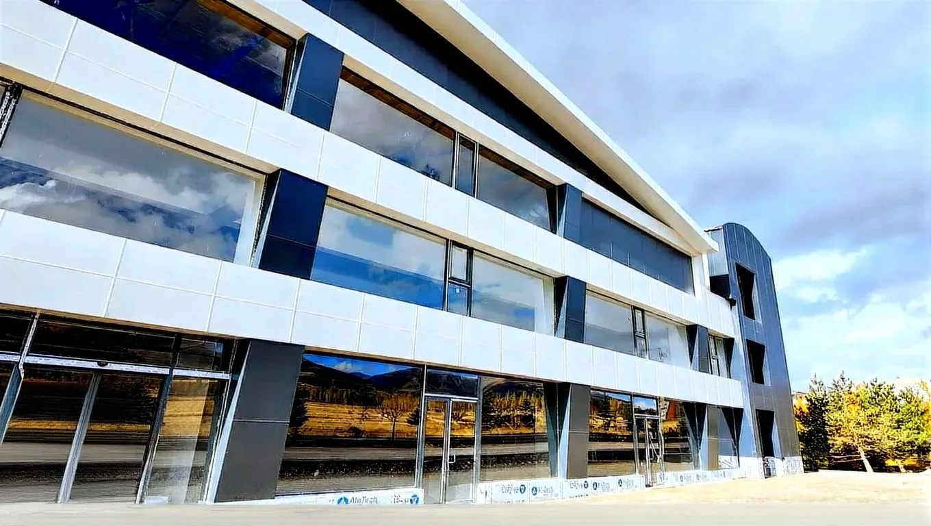 ERZURUM KİRALIK İŞYERİ 1611M² PALANDÖKEN-ÇATI KATI TAMAMI