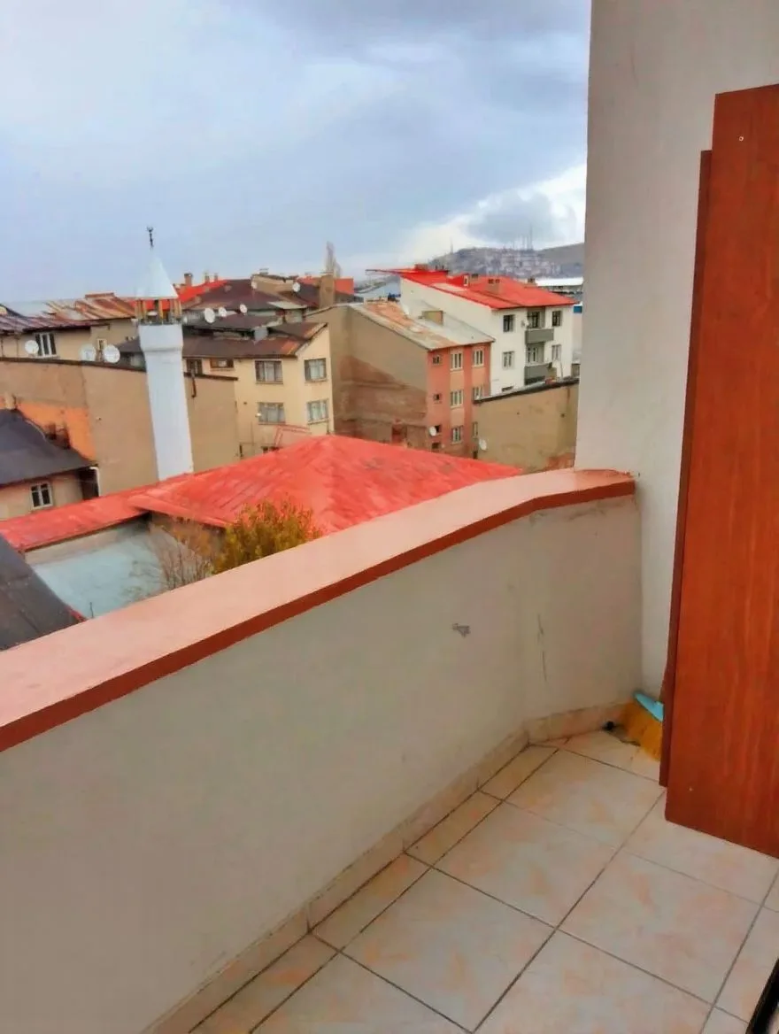 180M² ERZURUM SATILIK 3+1 DAİRE YAKUTIYE SİTE İÇİ - Fotoğraf 16