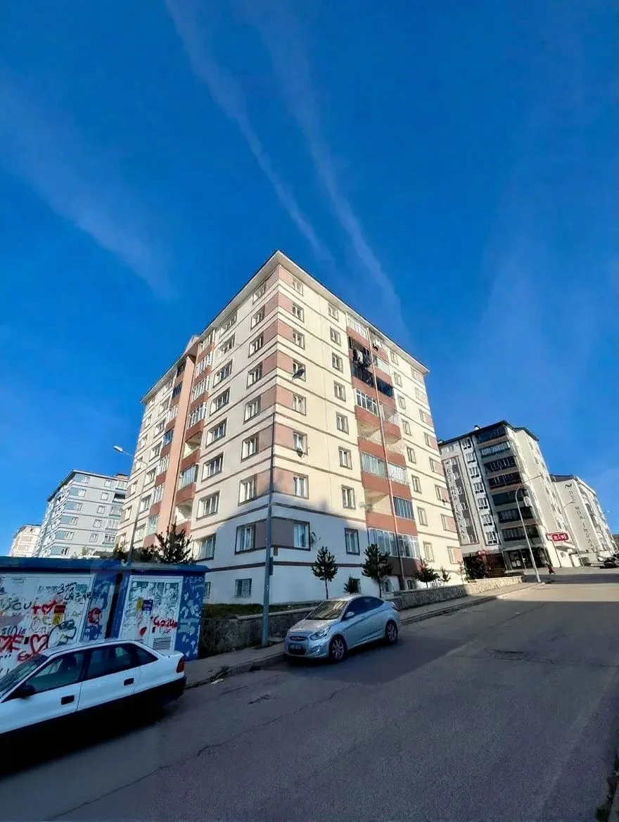 ERZURUM KİRALIK MERKEZİ ISITMALI 3+1 DAİRE | 175M² YAKUTIYE - Fotoğraf 10