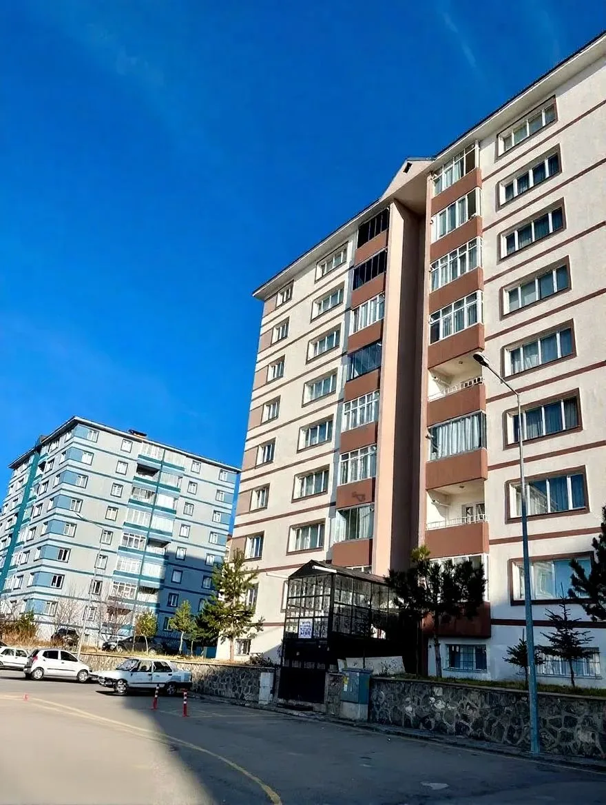 ERZURUM KİRALIK MERKEZİ ISITMALI 3+1 DAİRE | 175M² YAKUTIYE - Fotoğraf 7
